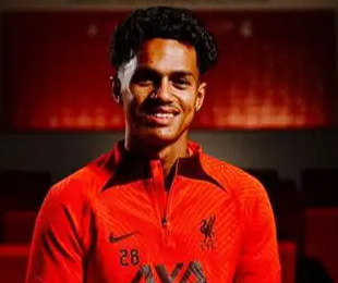 利茲聯(lián)冬窗引援遇阻：卡瓦略加盟可能性微，目光轉(zhuǎn)向他處