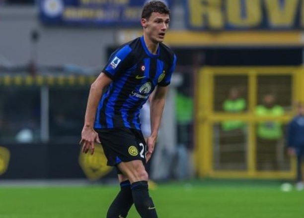 德澤爾比談帕瓦爾：狀態(tài)掙扎，需冷靜調(diào)整以重返國家隊(duì)