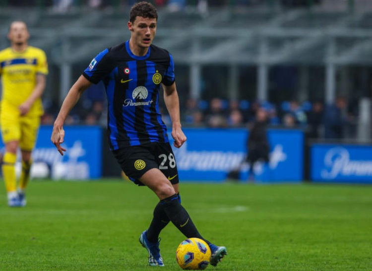 德澤爾比談帕瓦爾：狀態(tài)掙扎，需冷靜調(diào)整以重返國家隊(duì)