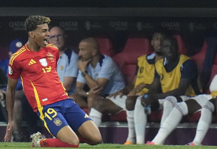 歐冠賽場新星閃耀：亞馬爾破門創(chuàng)最年輕七球紀(jì)錄