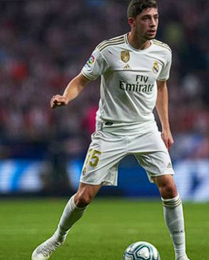 <a href='https://www.m.xiyueyinxiang.com/news/tag/286.html' style='color: blue;'>皇馬</a>陣容變動(dòng)：瓊阿梅尼傷退，巴爾韋德重歸中場(chǎng)核心位