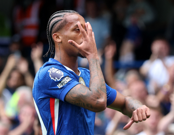 若昂-佩德羅英超百場里程碑達成，藍軍鋒線再添榮耀