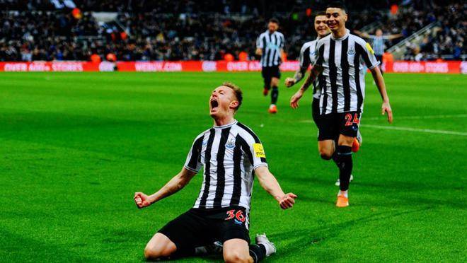 紐卡歐冠征途：在“死亡之組”中逆風(fēng)翱翔