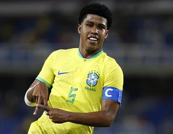 安德烈·桑托斯賽前發(fā)聲：談成長、夢想與國家隊(duì)征程