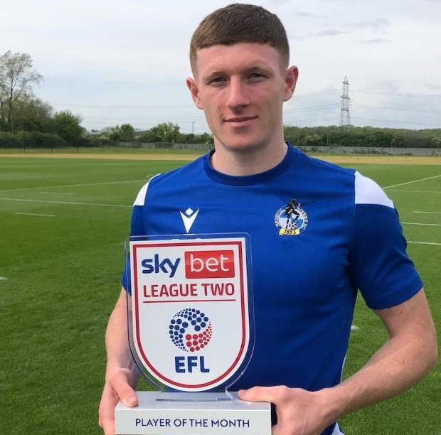 曼聯(lián)明夏中場引援規(guī)劃：埃利奧特·安德森成首選，多線出擊補(bǔ)強(qiáng)陣