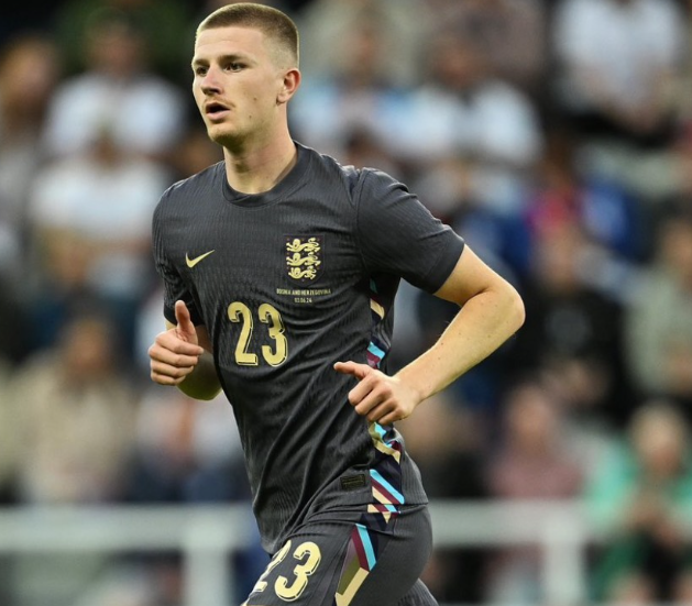 曼聯(lián)中場(chǎng)困境：亞當(dāng)·沃頓難成破局之鑰