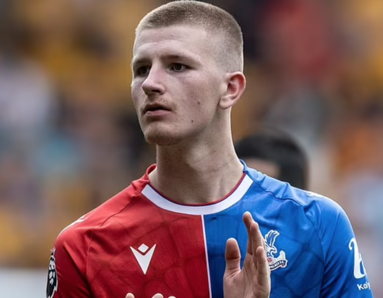 曼聯(lián)中場(chǎng)困境：亞當(dāng)·沃頓難成破局之鑰