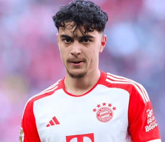 拜仁逆轉(zhuǎn)弗賴堡：帕夫洛維奇談賽場(chǎng)得失與歐冠備戰(zhàn)