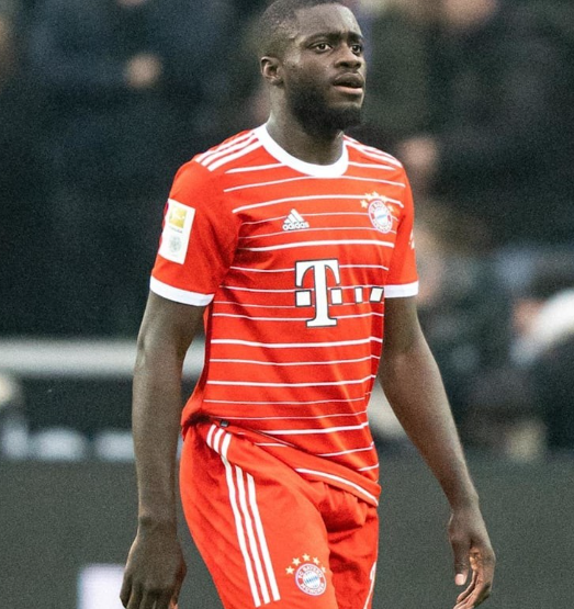 拜仁逆轉(zhuǎn)取勝后于帕梅卡諾談未來(lái)：無(wú)關(guān)金錢(qián)，專注當(dāng)下