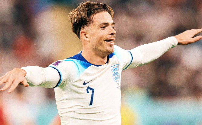 英超激戰(zhàn)：埃弗頓少打一人勝曼聯(lián)，<a  style='color: blue;'>格拉利什</a>表現(xiàn)亮眼