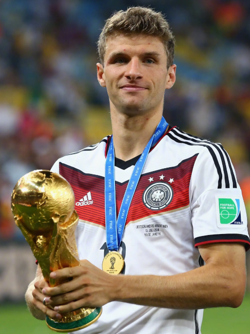 赫內(nèi)斯看好穆勒未來(lái)任拜仁高層，球員生涯后或迎新篇