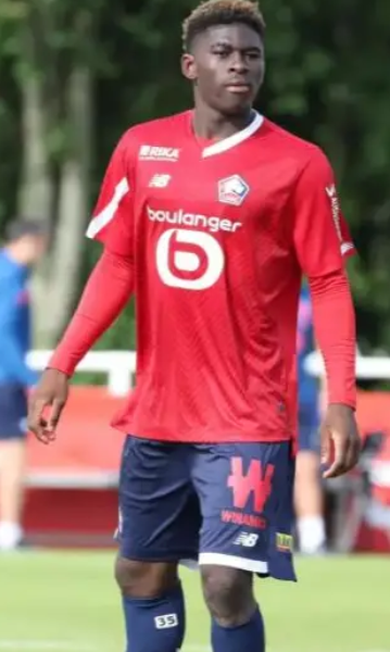 曼聯(lián)中場引援風(fēng)云：巴萊巴轉(zhuǎn)會之路波折重重