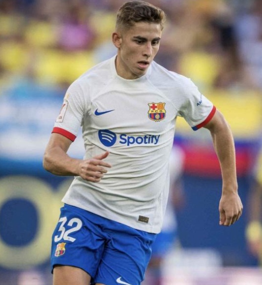 巴薩官宣：費爾明與德容獲醫(yī)療許可，將隨隊出征貝蒂斯