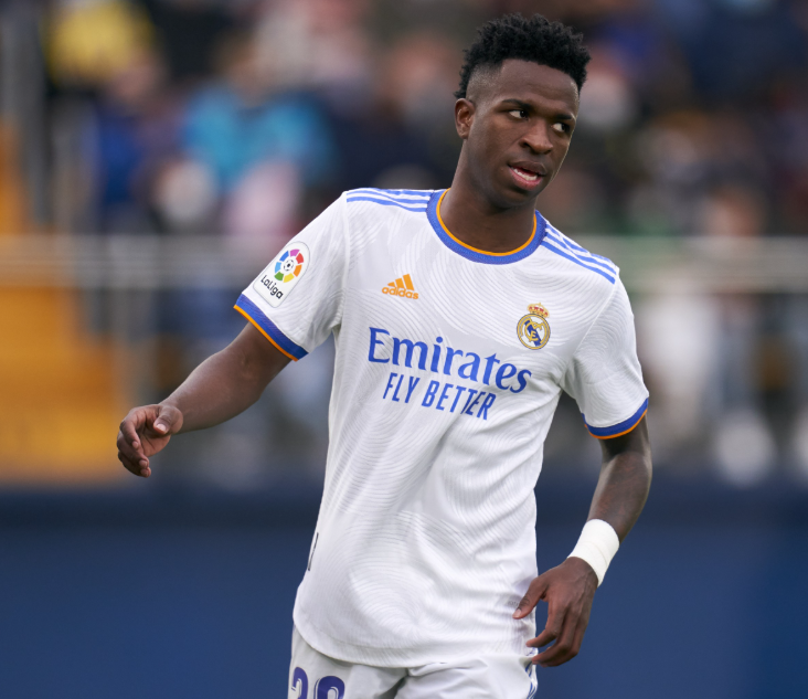 維尼修斯續(xù)約<a href='https://www.m.xiyueyinxiang.com/news/tag/286.html' style='color: blue;'>皇馬</a>：談判停滯，未來走向待定