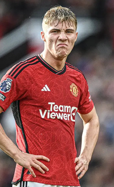 霍伊倫專(zhuān)訪：轉(zhuǎn)會(huì)、成長(zhǎng)與榜樣&mdash;&mdash;聚焦那不勒斯新星的多元心聲